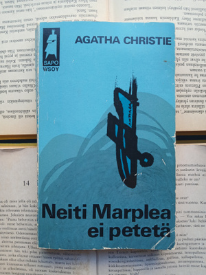 Agatha Christie - Neiti Marplea ei petetä (pokkari)