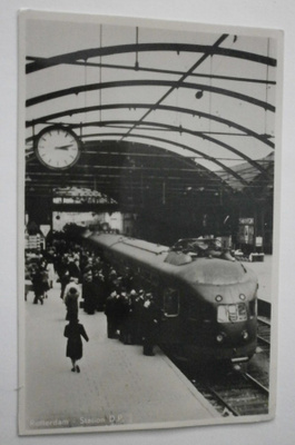 Rotterdam, Rautatieasemalla, valokuvapk, p.1951 Suomeen