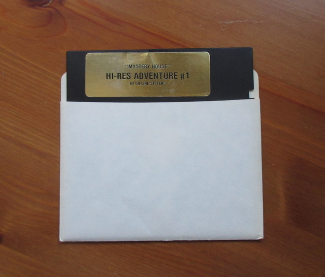 Sierran ensimmäinen peli: Mystery House (Apple II)