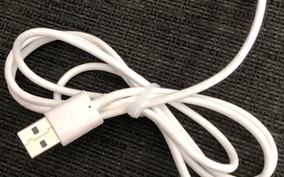 Nokia CA-190CD lataus ja datakaapeli Micro-USB