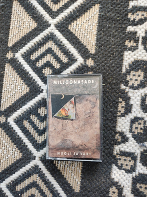 Miljoonasade Nuoli ja väri