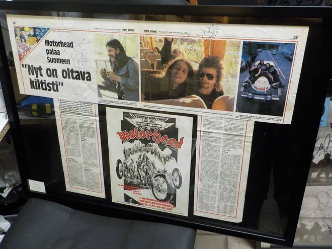 MOTÖRHEAD TAULU KOKO NIMMAREILLA suomiartikkelissa