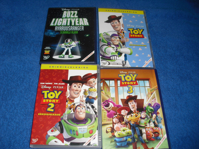 TOY STORY 1-3 + BUZZ LIGHTYEAR (FI + SWE -PUHE)