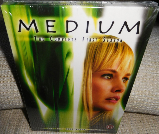 Näkijä - Medium 1. kausi (muoveissa) [4x DVD]