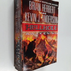 Kevin J. Anderson ym. : Hellhole: Awakening - pikkukuva 1