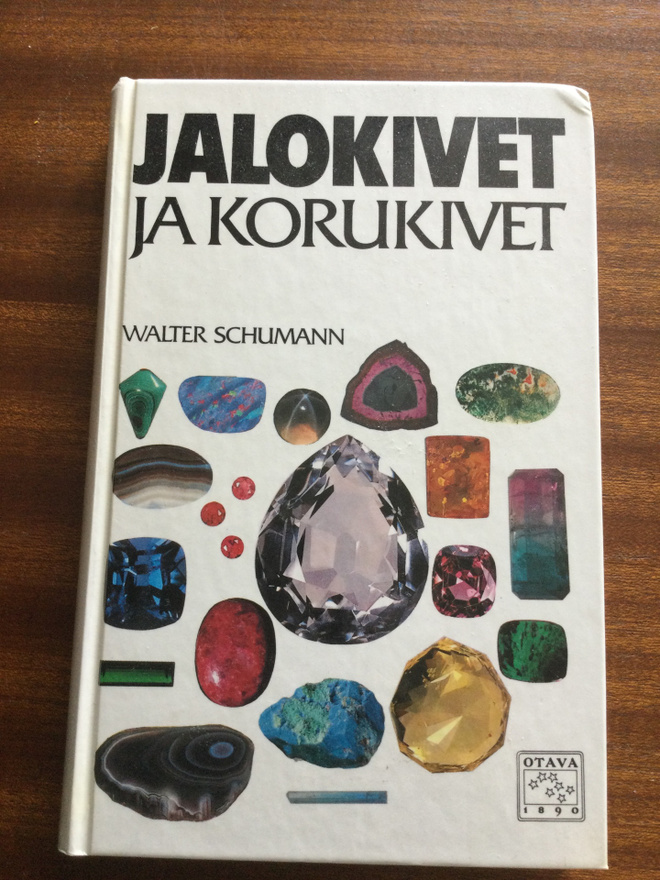 Jalokivet ja korukivet opas
