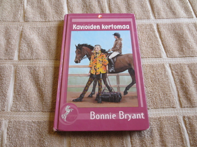 Kirja Kavioiden kertomaa Bonnie Bryant (Pollux)