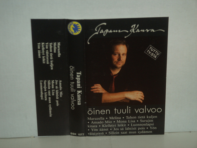 Tapani Kansa * Öinen tuuli valvoo