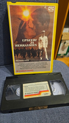Upseeri ja Herrasmies (1982) Richard Gere, Debra Winger.