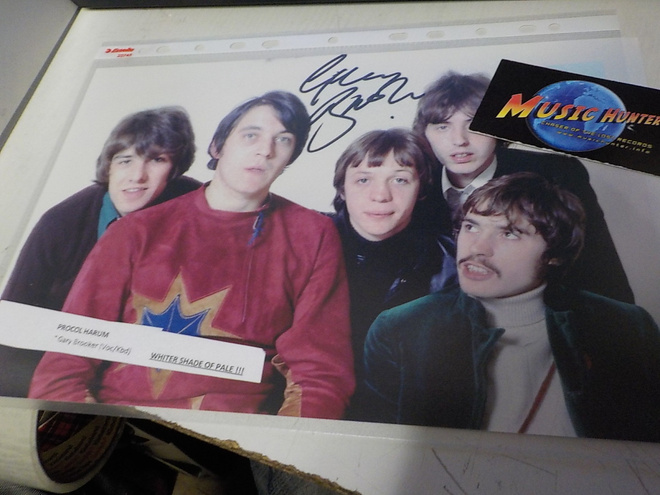 PROCOL HARUM  GARY BROOKERIN KUVA NIMMARILLA