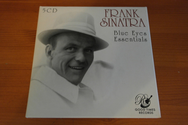Frank Sinatra:Blue Eyes Essentials 5CD.Hyvä!