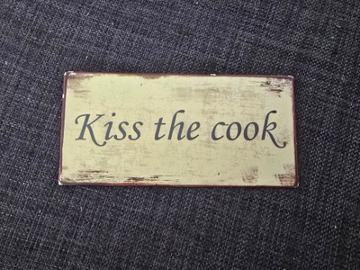Kiss the cook -kyltti