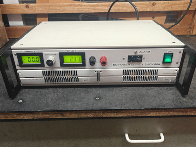 Suuritehoinen modulaarinen Tasavirtalähde.