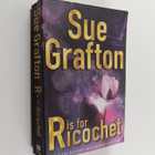 Sue Grafton : R is for Ricochet - pikkukuva 1