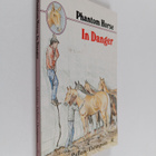 Christine Pullein-Thompson : Phantom horse in danger - pikkukuva 1