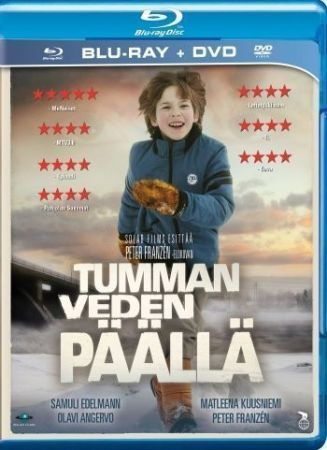 Tumman Veden Päällä  -   (Blu-ray + DVD)