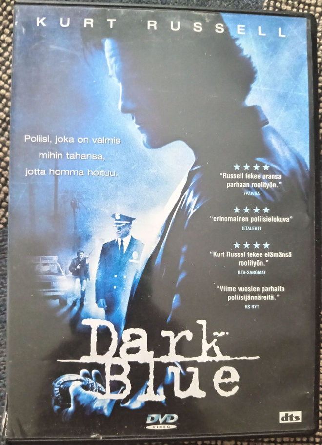 Dark Blue (Kurt Russell)