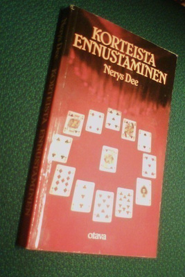 Nerys Dee: KORTEISTA ENNUSTAMINEN (3.p.2005) Sis.postikulut