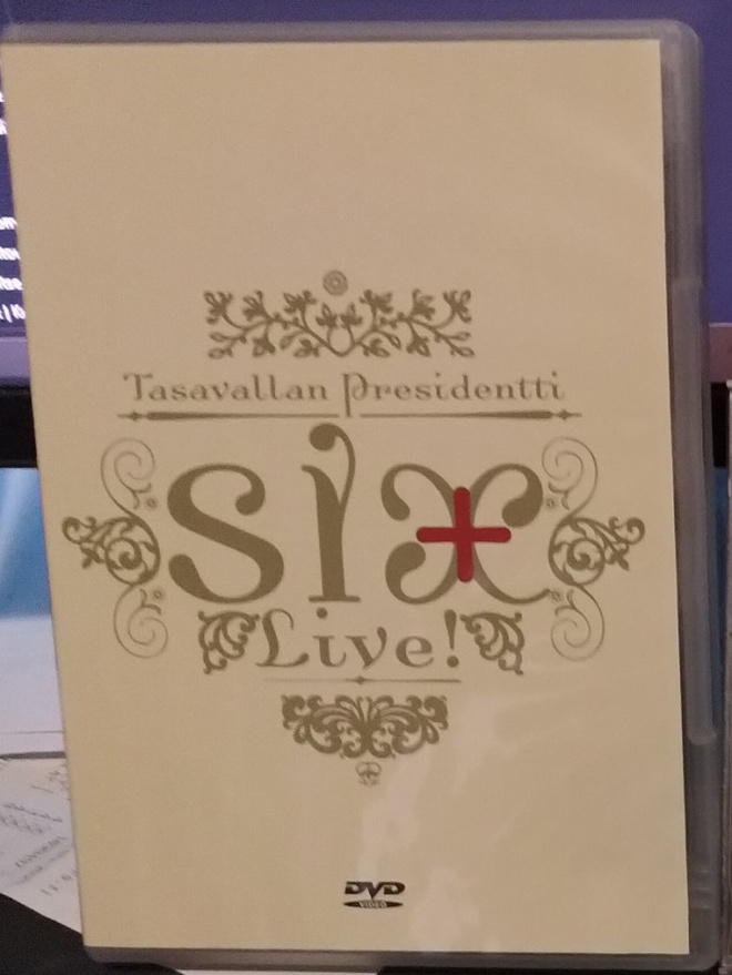 Tasavallan Presidentti - Six + Live! - DVD