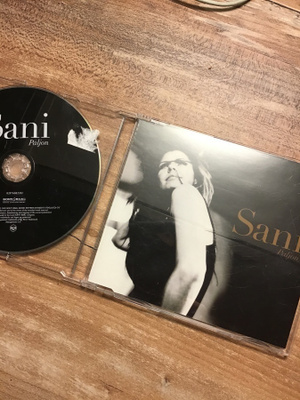 Sani . Paljon CDS single