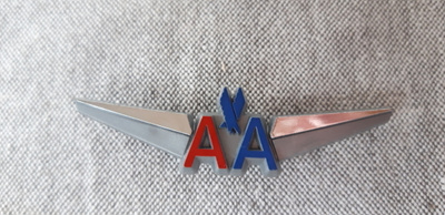 American Airlines lentoyhtiö vintage rintaneula