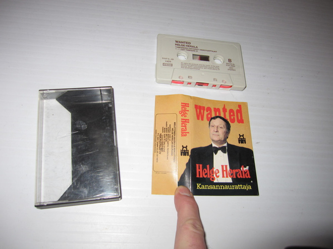 C-kasetti - HELGE HERALA – Wanted - Kansannaurattaja 1983