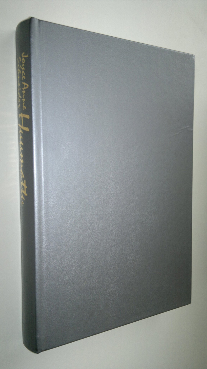 Joyce Anne Schneider : Huumattu