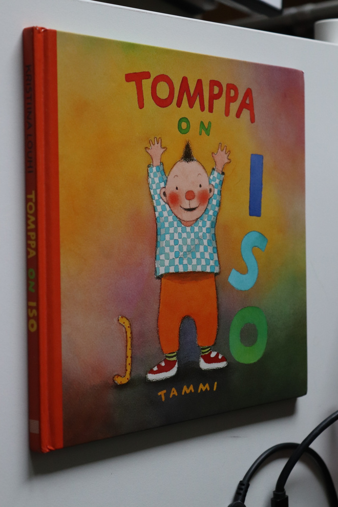 Kristiina Louhi : Tomppa on iso ( 1.p. 2002 )