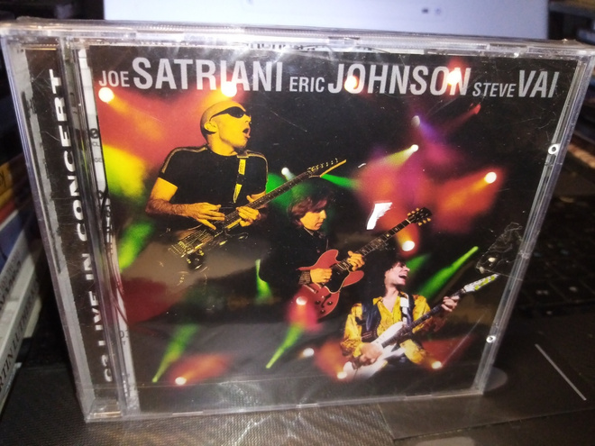 CD :  G3 LIVE IN CONCERT SATRIANI JOHNSON VAI ( UUSI)