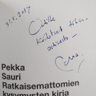 Pekka Sauri : Ratkaisemattomien kysymysten kirja (signeer... - pikkukuva 3