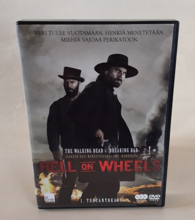 HELL ON WHEELS  (KAUSI 1)