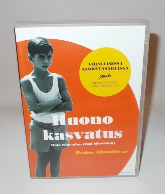 HUONO KASVATUS  (Pedro Almodovar)