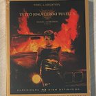Tyttö joka leikki tulella (2009) Pidennetty versio (UUSI) - pikkukuva 1