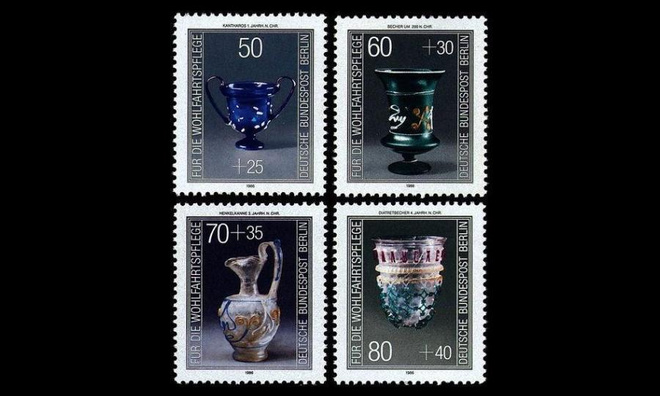 Berlin 765-8 ** Arvokkaita lasiteoksia (1986)