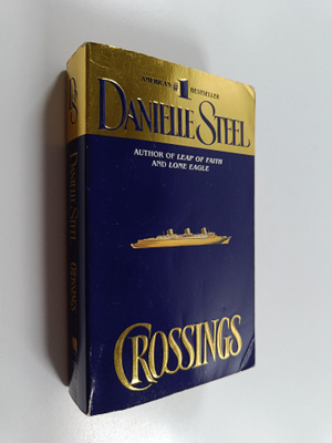 Danielle Steel : Crossings