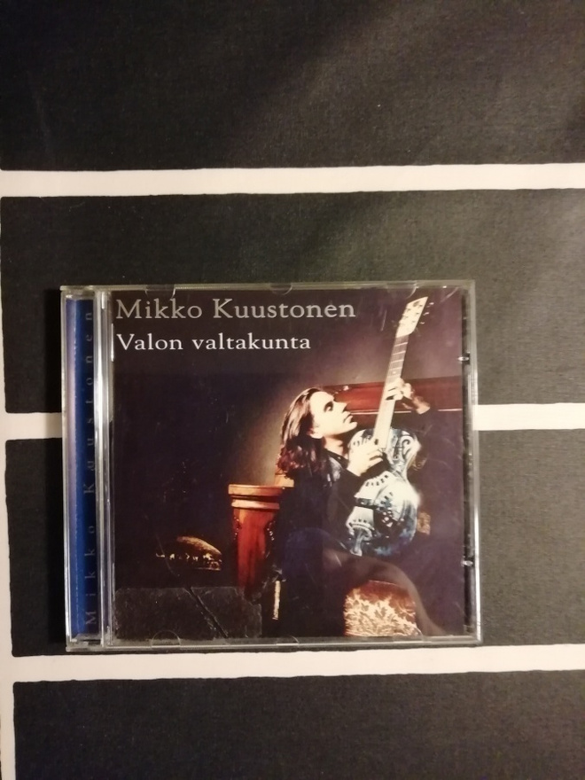 Mikko Kuustonen. Valon valtakunta. v. 1994.