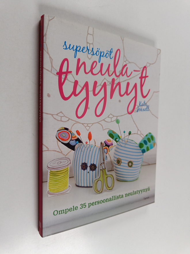Kate Haxell : Supersöpöt neulatyynyt : ompele 35 persoona...
