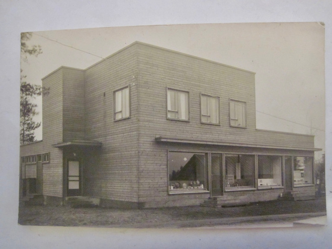 VANHA Postikortti Kiva Myymälätalo Mikä Paikkakunta? 1930-l