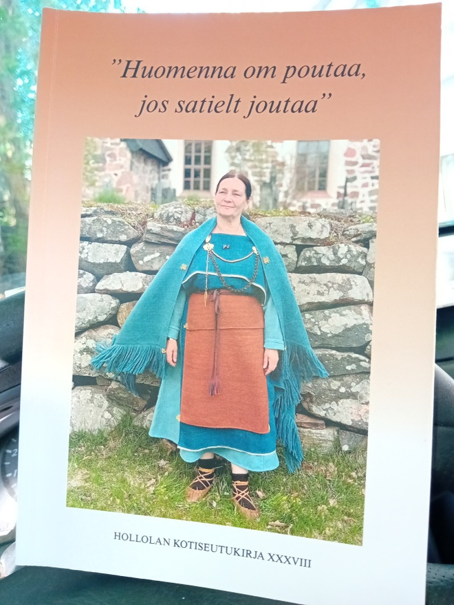 HOLLOLAN KOTISEUTUKIRJA XXXVIII Huomenna om poutaa