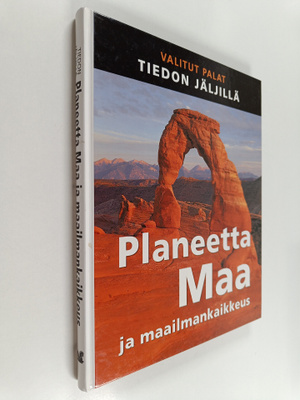 Kaija Valkonen : Planeetta Maa ja maailmankaikkeus