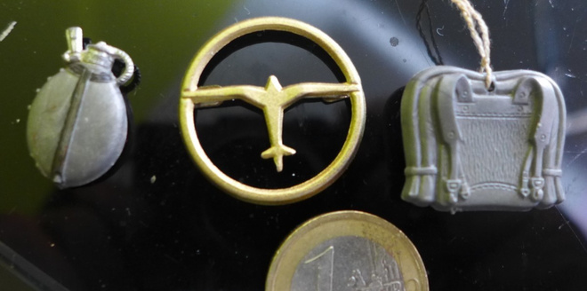 Pinssi merkki neulamerkki lentokone v. 1918 metallia