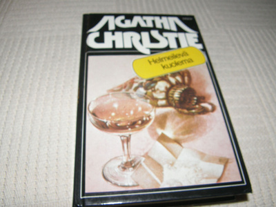 Agatha Christie Helmeilevä kuolema  -sid