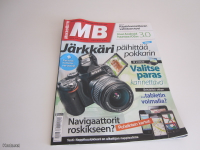 Mikrobitti -lehti 7 / 2011, mm. Järkkäri päihittää pokkarin
