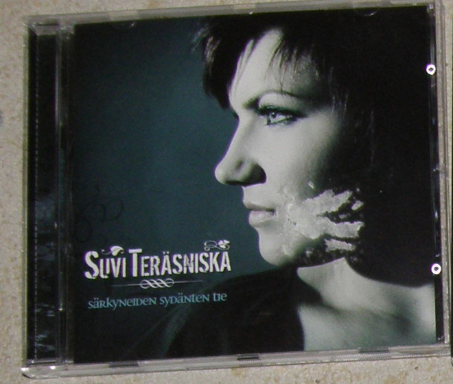 Suvi Teräsniska - Särkyneiden sydänten tie - CD
