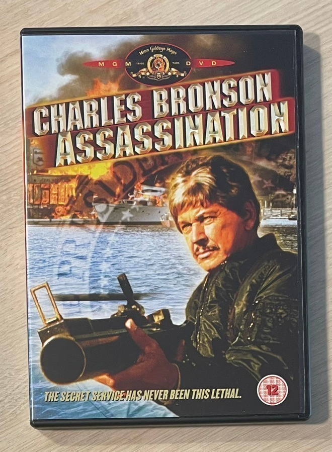 Salamurhaaja (1987) Charles Bronson