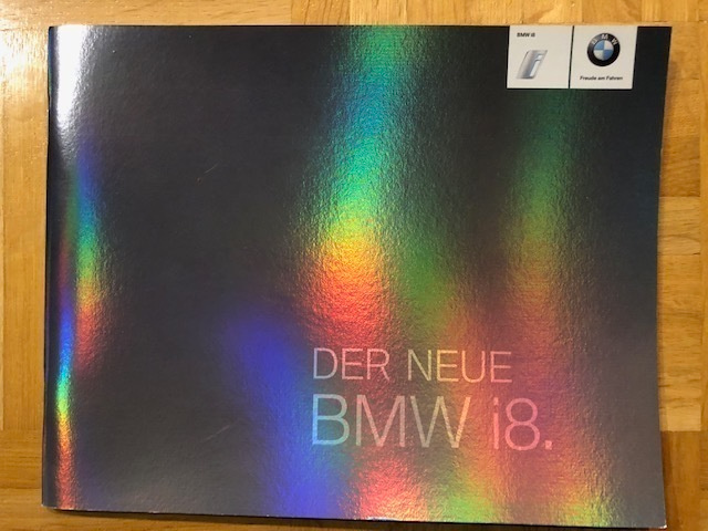 Esite BMW i8 2013