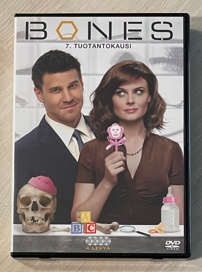 BONES: Kausi 7 (4DVD) Emily Deschanel & David Boreanaz