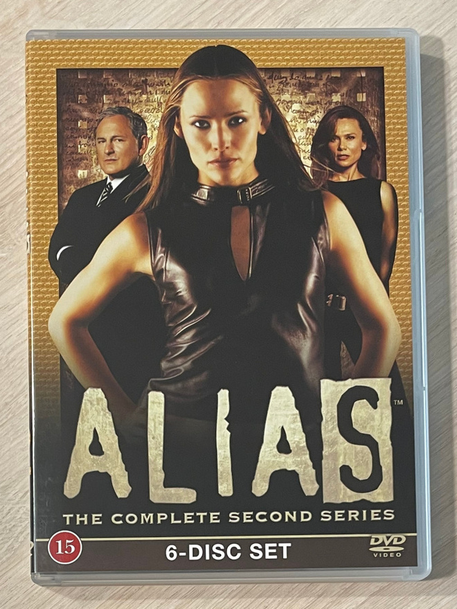 J.J. Abramsin ALIAS: Kausi 2 (6DVD) Jennifer Garner (UUSI)