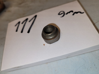 vanha mopo tunturi tai muu renkaan akselin mutteri 9mm