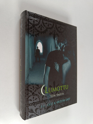 P. C. Cast : Lumottu